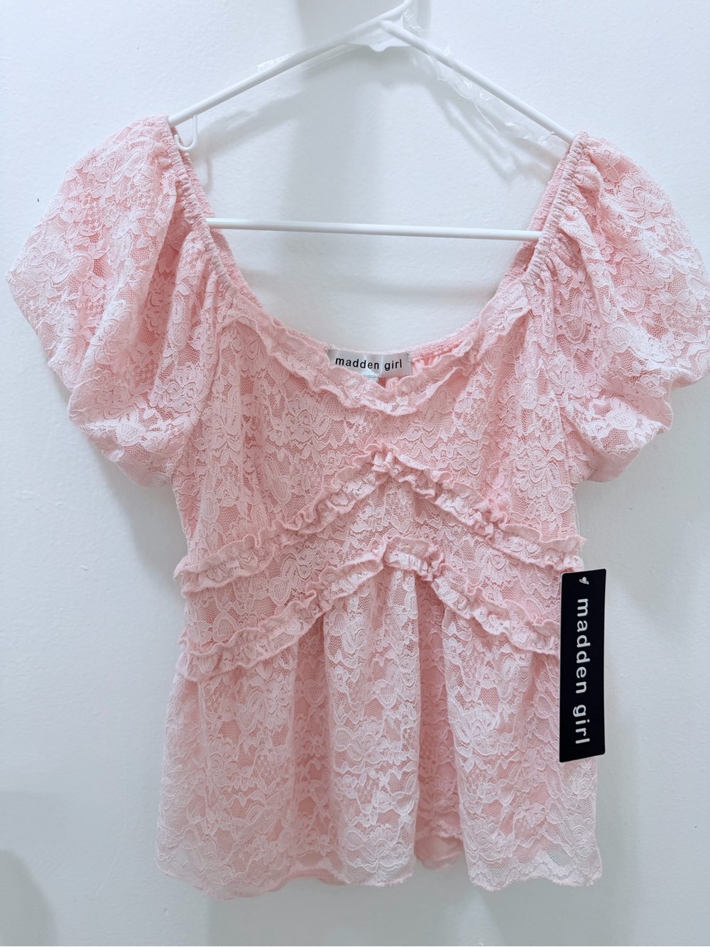 Madden Girl Blush Pink Lace Ruffle Puff Sleeve Top
